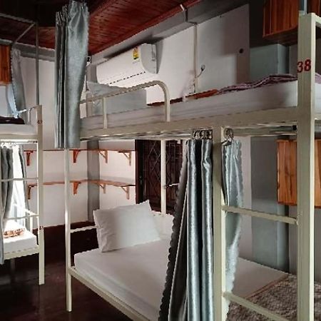 City Backpackers & Travel Луанг Прабанг Екстериор снимка