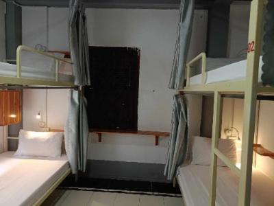 City Backpackers & Travel Луанг Прабанг Екстериор снимка
