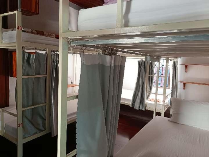 City Backpackers & Travel Луанг Прабанг Екстериор снимка