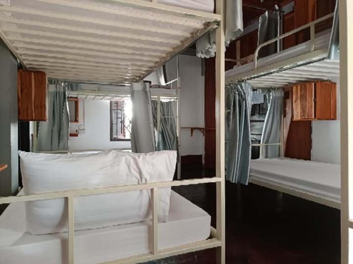 City Backpackers & Travel Луанг Прабанг Екстериор снимка